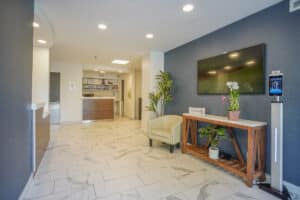 The front reception desk at Central Gardens Post Acute